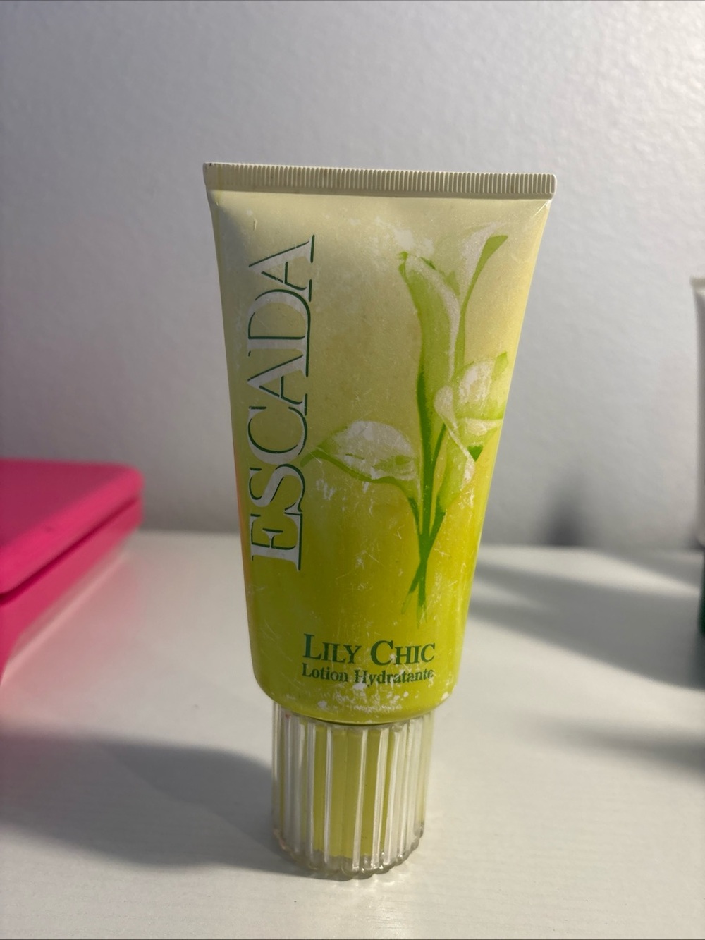 Escada Lily Chic Body Lotion 5.1 fl oz New.